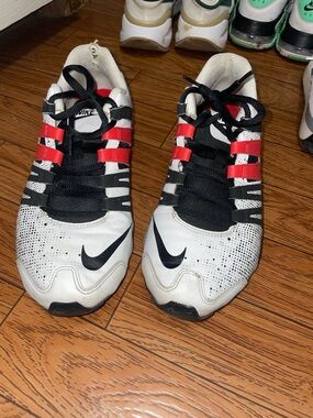 Nike shox White Black Sneakers with Red Straps sz9
